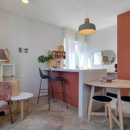 Ferienwohnung Fur 2 Personen Ca 64 Qm In Novigrad, Istrien Istrische Riviera Apartman *