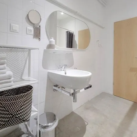 Ferienwohnung Fur 2 Personen Ca 64 Qm In Novigrad, Istrien Istrische Riviera Apartman